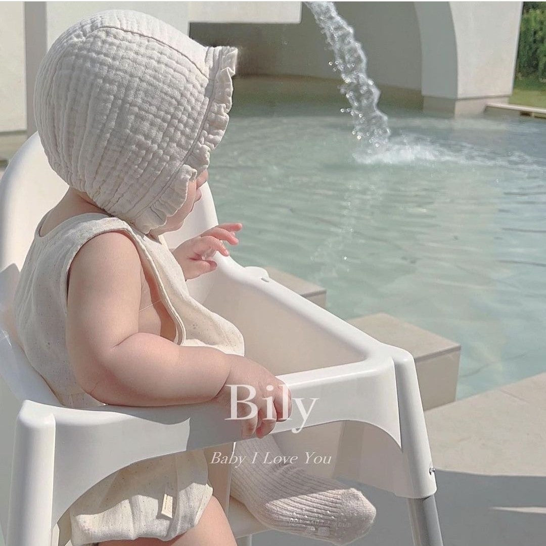 Organic Cotton Cream ruffled bonnet