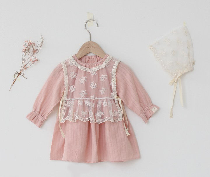 Elysian Lace Vest & Bonnet