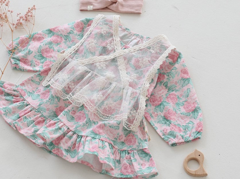 Elysian Lace Vest & Bonnet