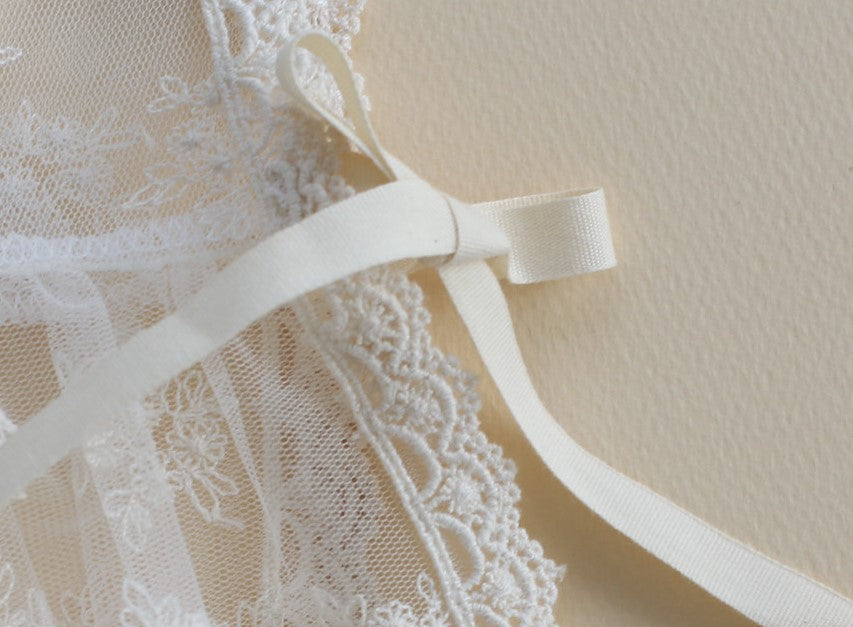 Elysian Lace Vest & Bonnet