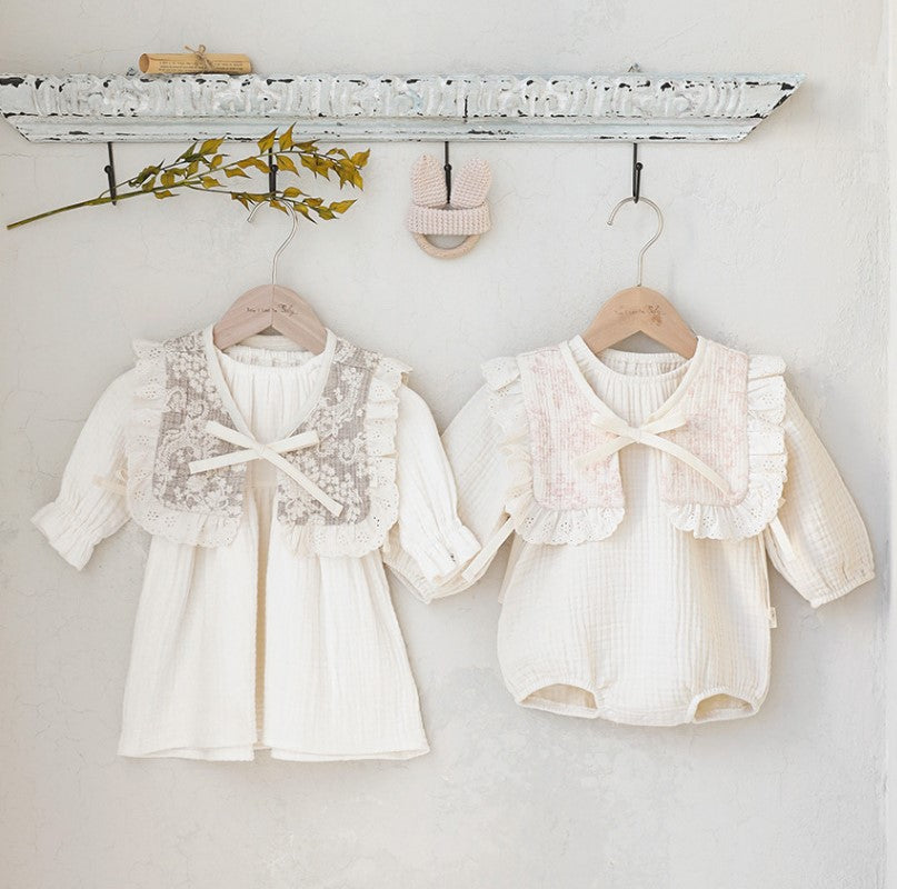 Emma Organic Frilled Bib