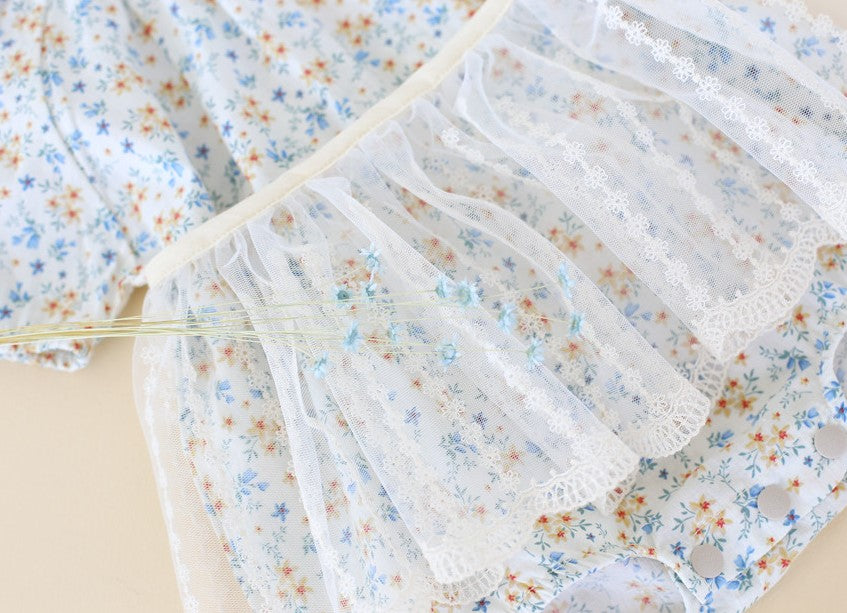 Rainy Lace Capron & Bonnet