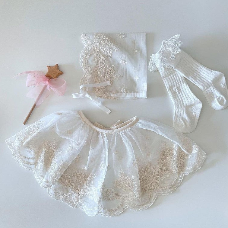 Secret Garden Lace Capron & Bonnet