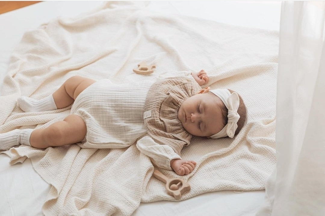 Vanilla Cream Muslin Bodysuit