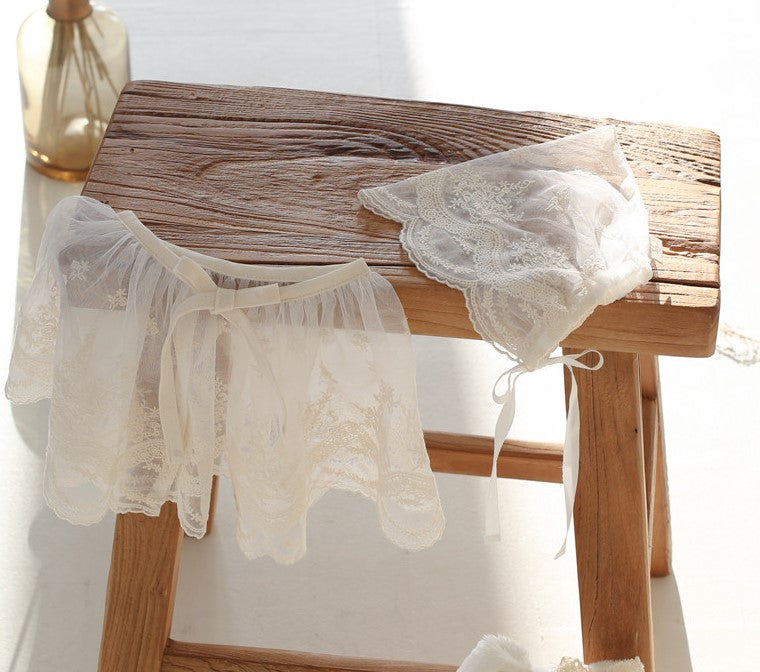 Secret Garden Lace Capron & Bonnet