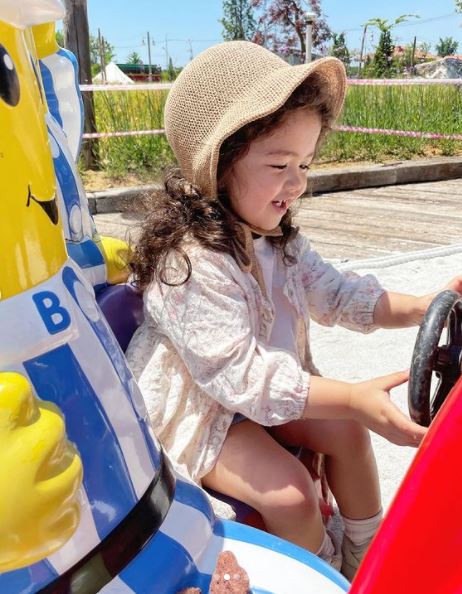 Summer Hat (Mum & I)