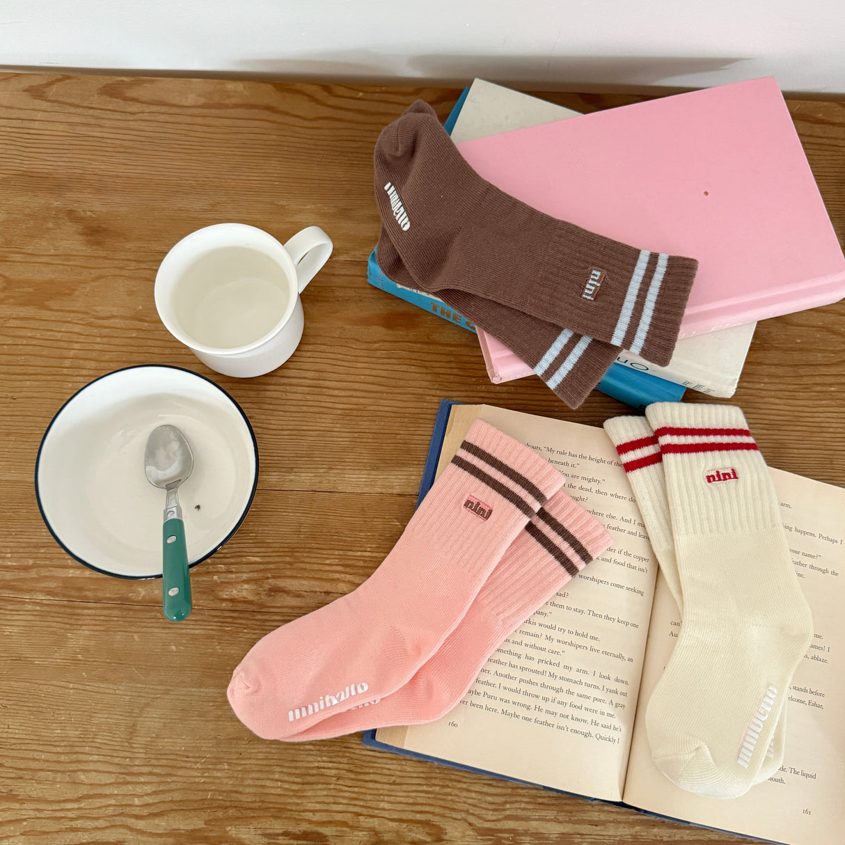 [PRE-ORDER] Lovely Mood Socks (3-Pack)