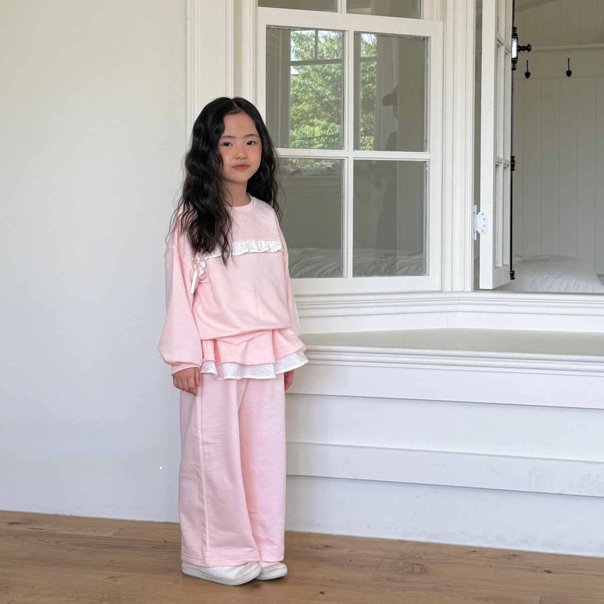 [PRE-ORDER] Frill Ribbon Sweatshirt