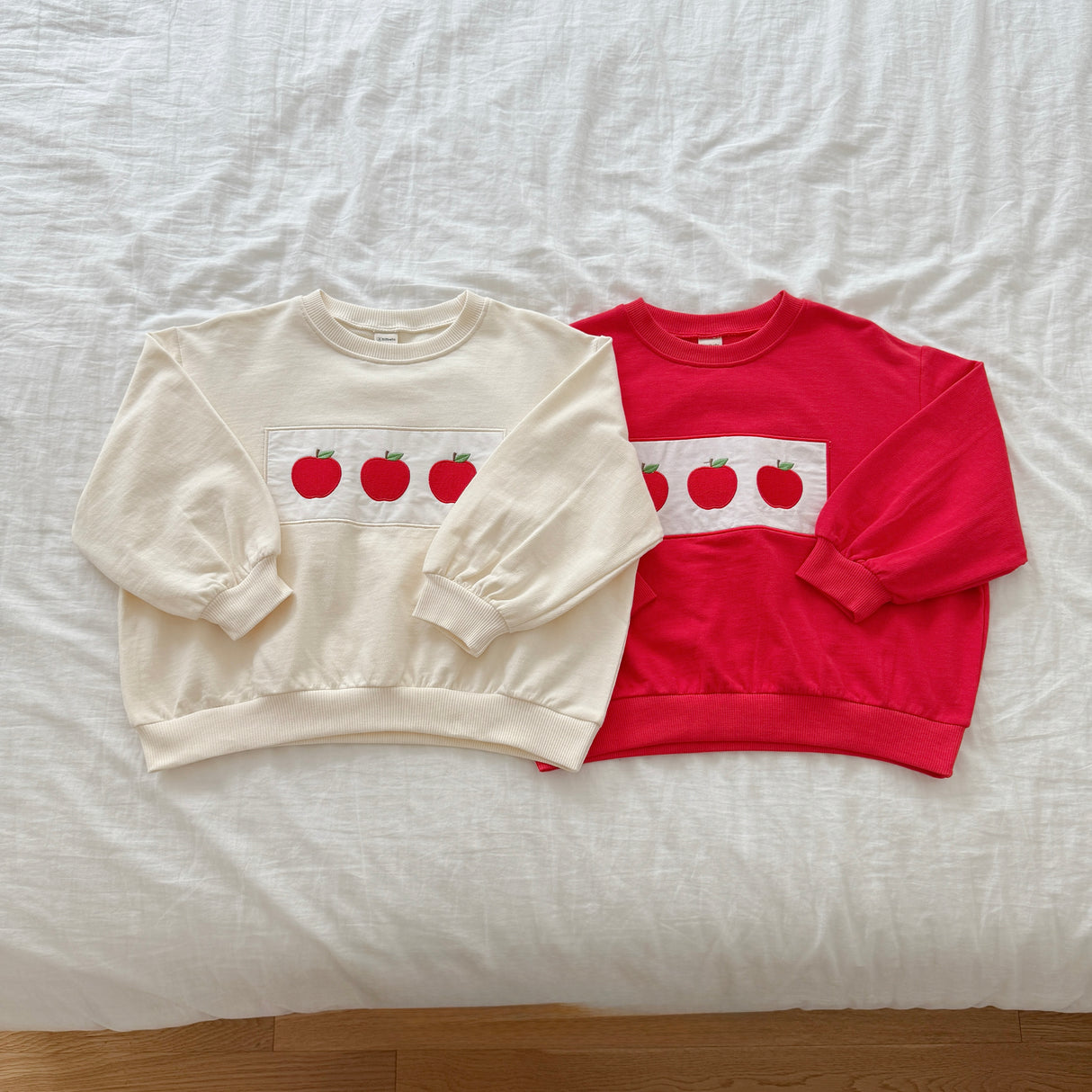 [PRE-ORDER] Apple Patch Sweatshirt