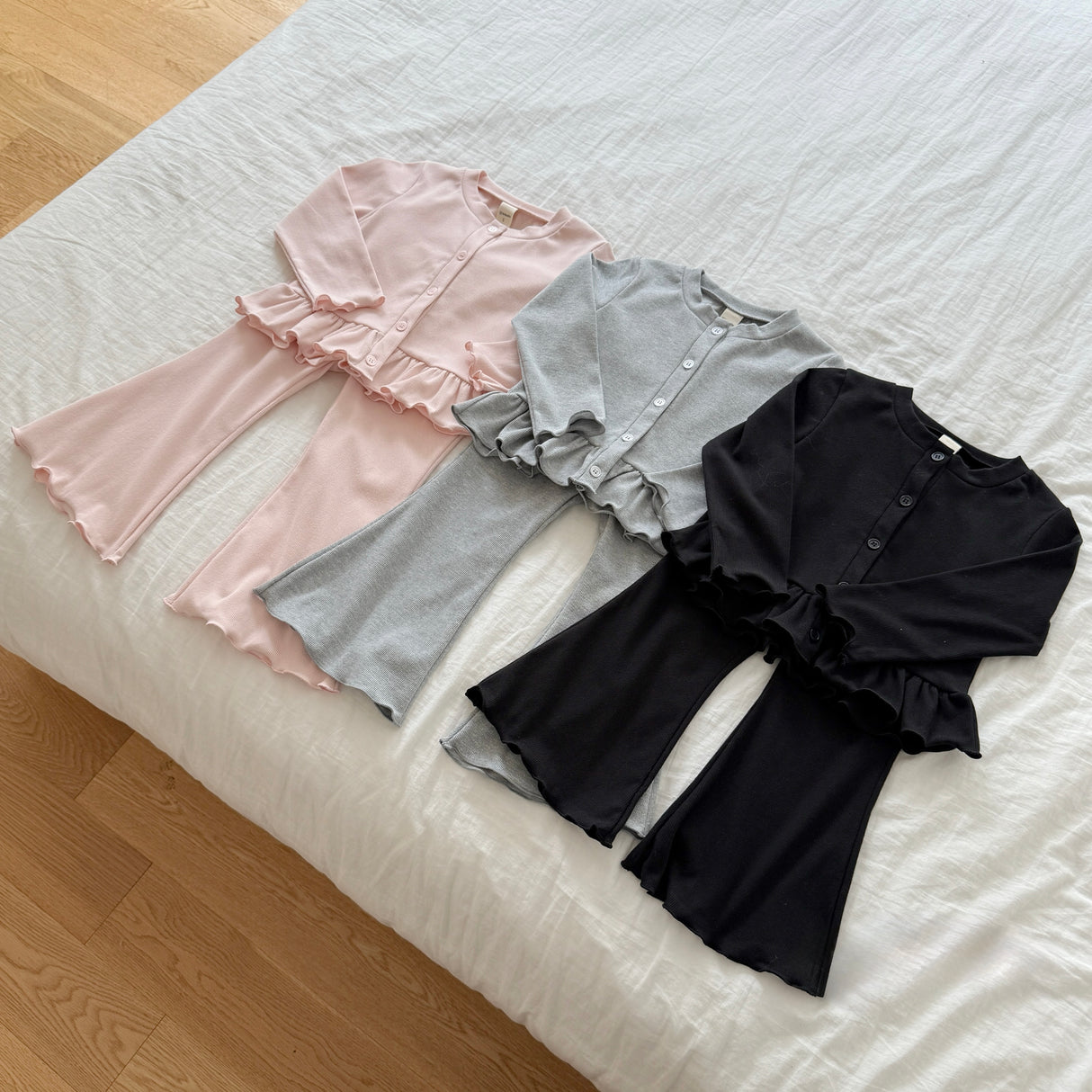[PRE-ORDER] Momo Frill Bootcut Pants