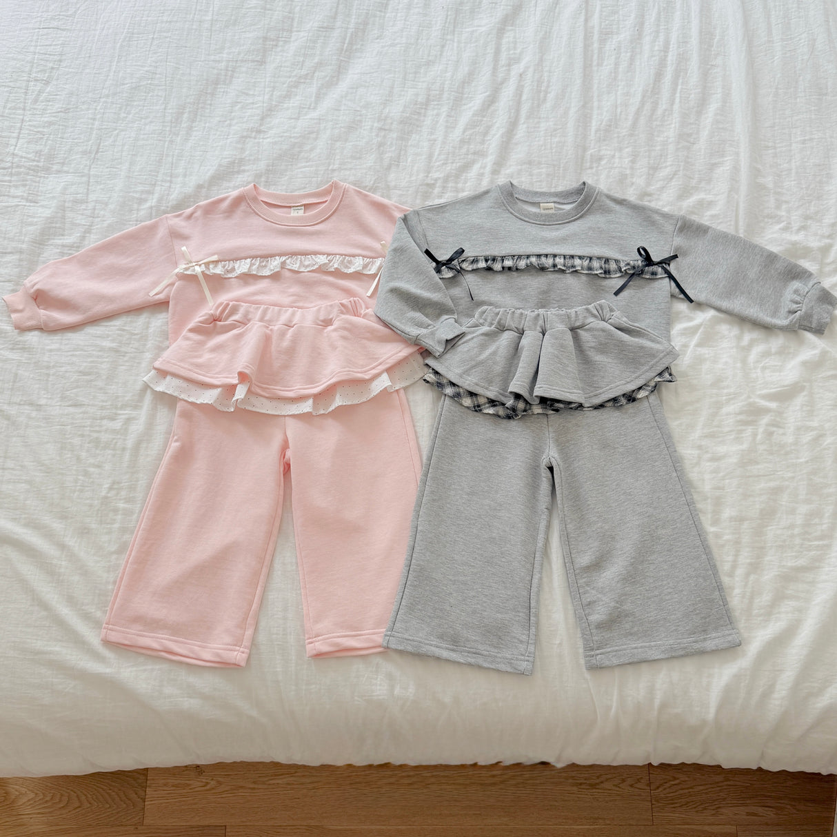 [PRE-ORDER] Frill Ribbon Sweatshirt