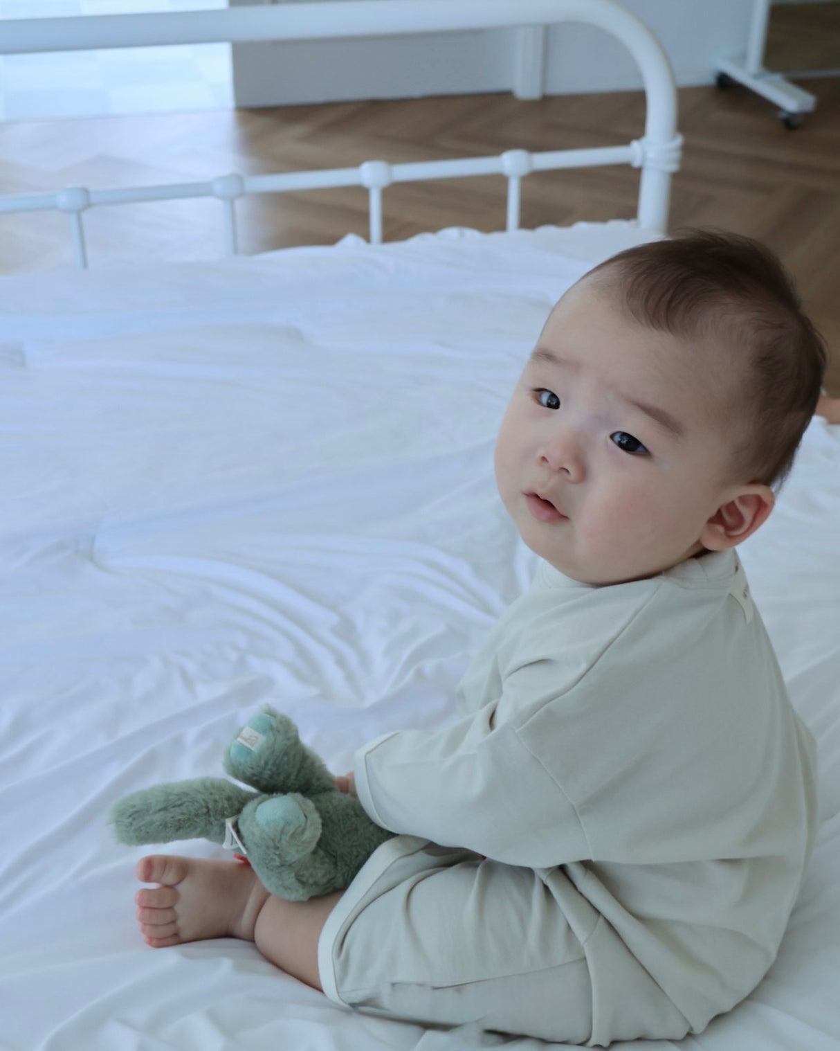 [PRE-ORDER] Dreamy Snap Bodysuit