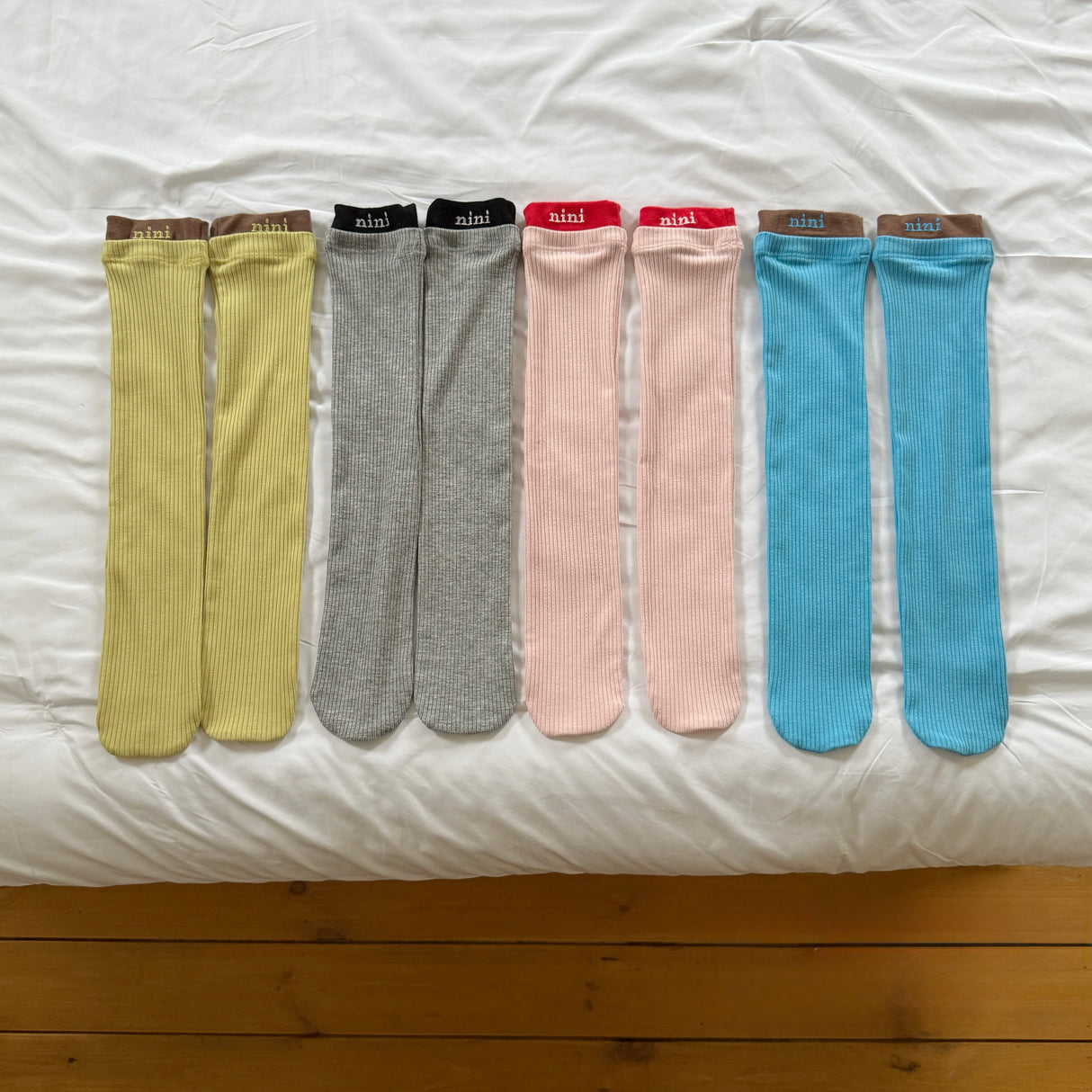 [PRE-ORDER] Autumn Color Block Socks