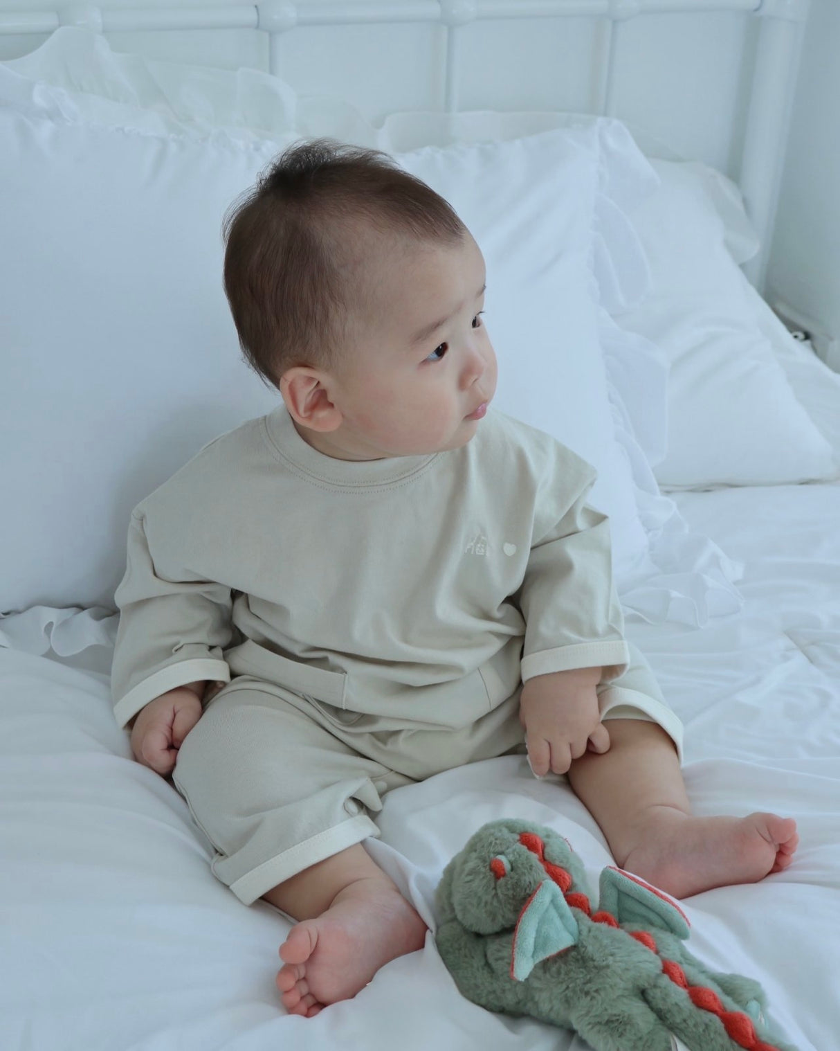 [PRE-ORDER] Dreamy Snap Bodysuit