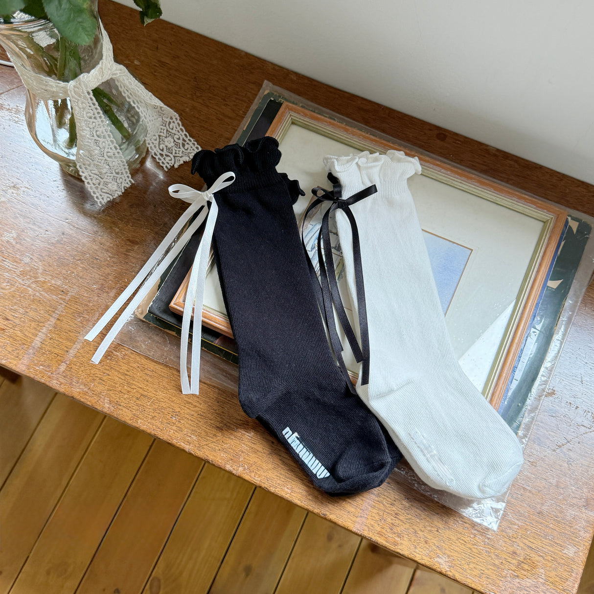 [PRE-ORDER] Ribbon Back Socks (2-Pack)