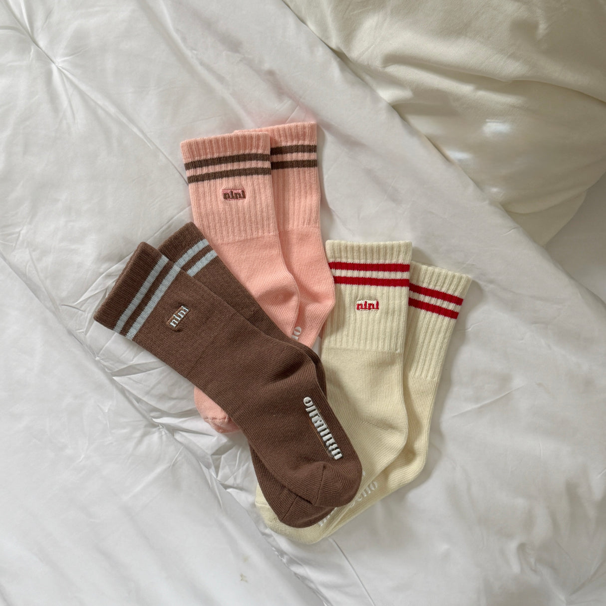[PRE-ORDER] Lovely Mood Socks (3-Pack)