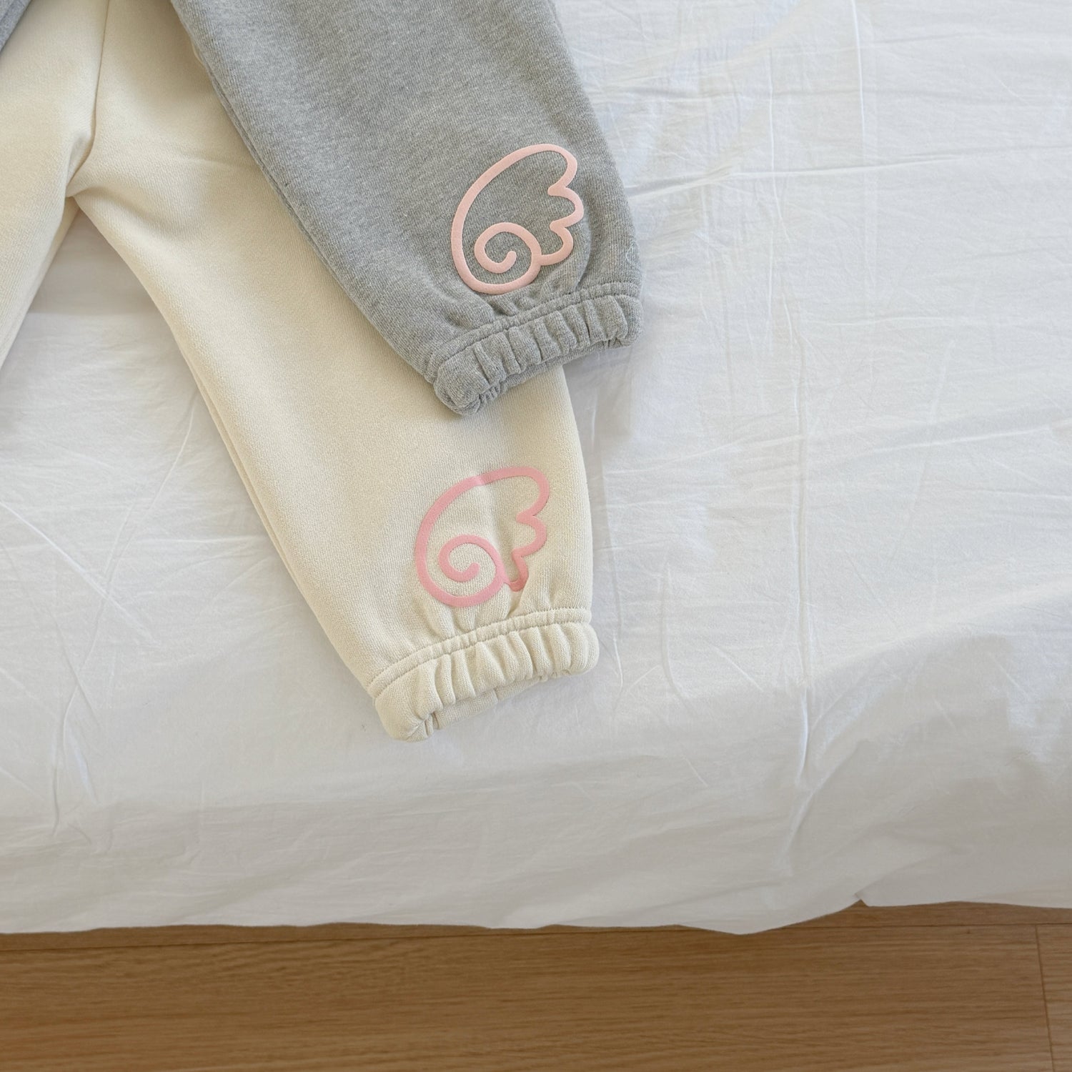 [PRE-ORDER] Angel Pintuck Jogger Pants