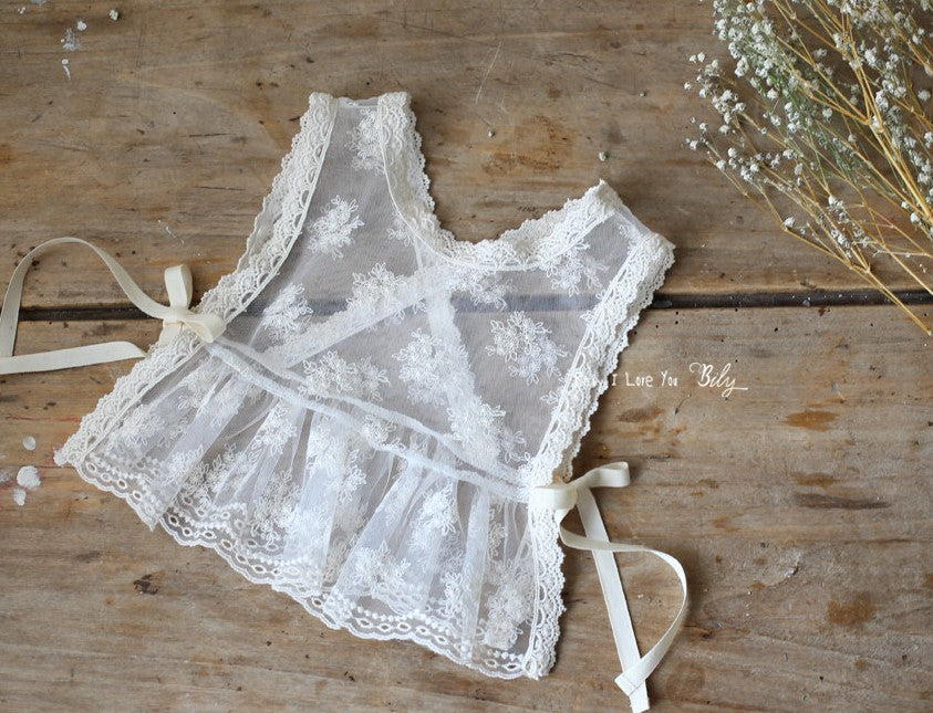 Elysian Lace Vest & Bonnet