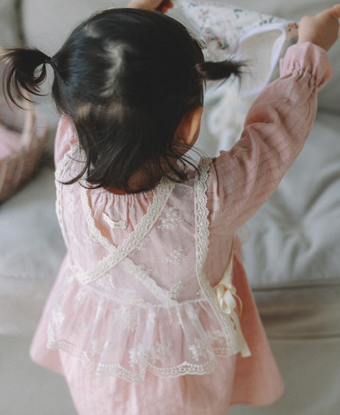 Elysian Lace Vest & Bonnet