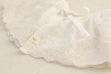 Fall in love Lace Capron & Bonnet