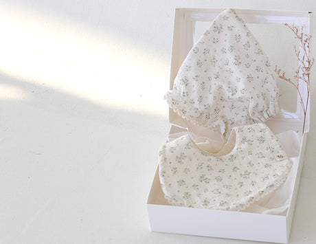 Organic Cotton Mascarpone Bonnet & Bib