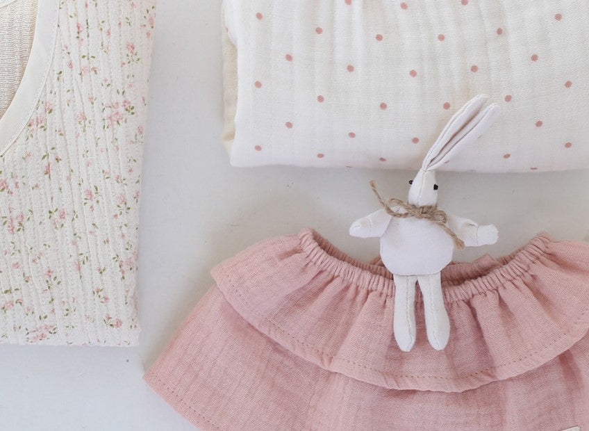 Mini Milk bib