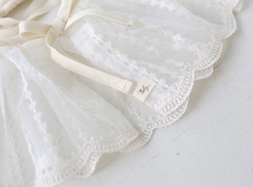 Rainy Lace Capron & Bonnet