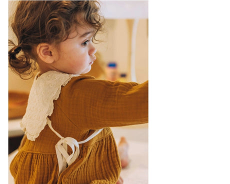 Organic Cotton Petit frill bib