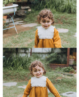 Petit frill bib