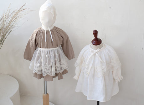 Secret Garden Lace Capron & Bonnet