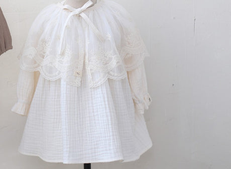 Secret Garden Lace Capron & Bonnet