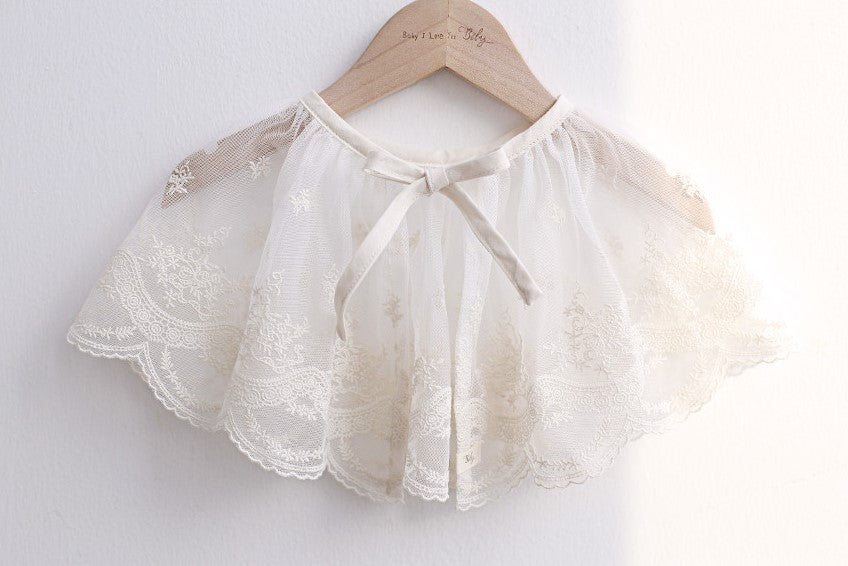 Secret Garden Lace Capron & Bonnet