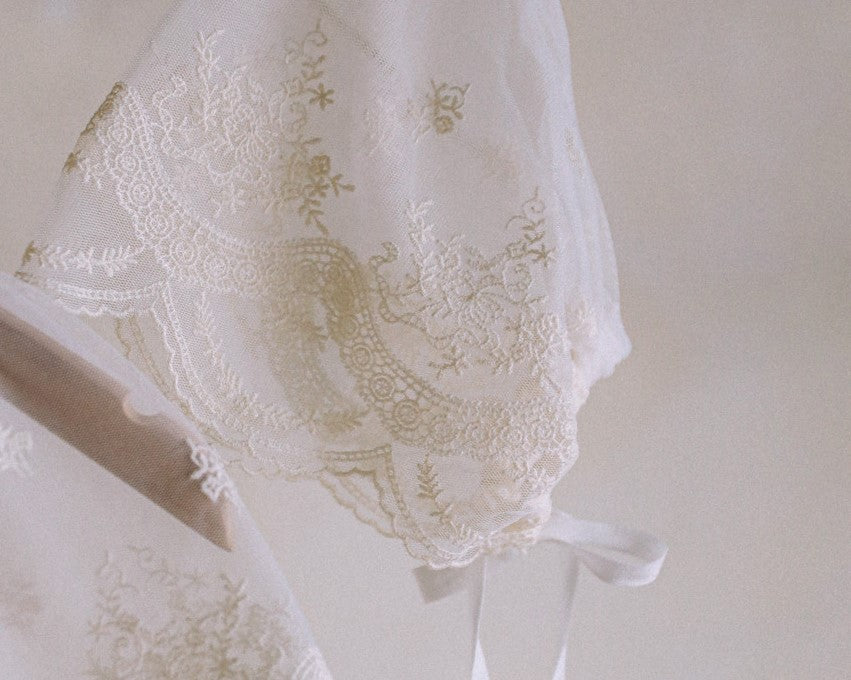 Secret Garden Lace Capron & Bonnet